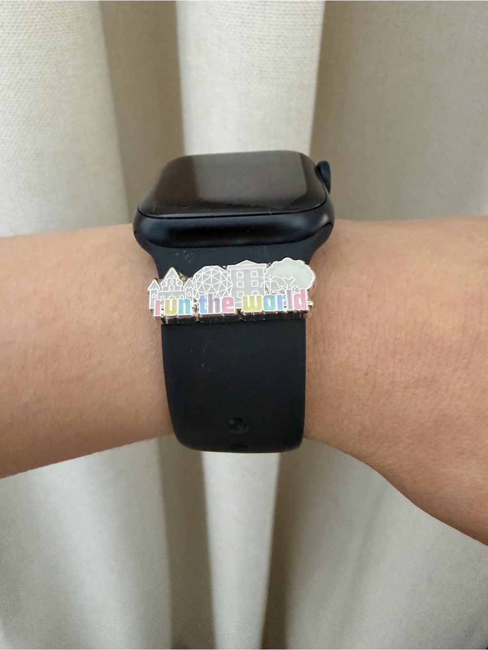Run The World Charm for Apple Watch